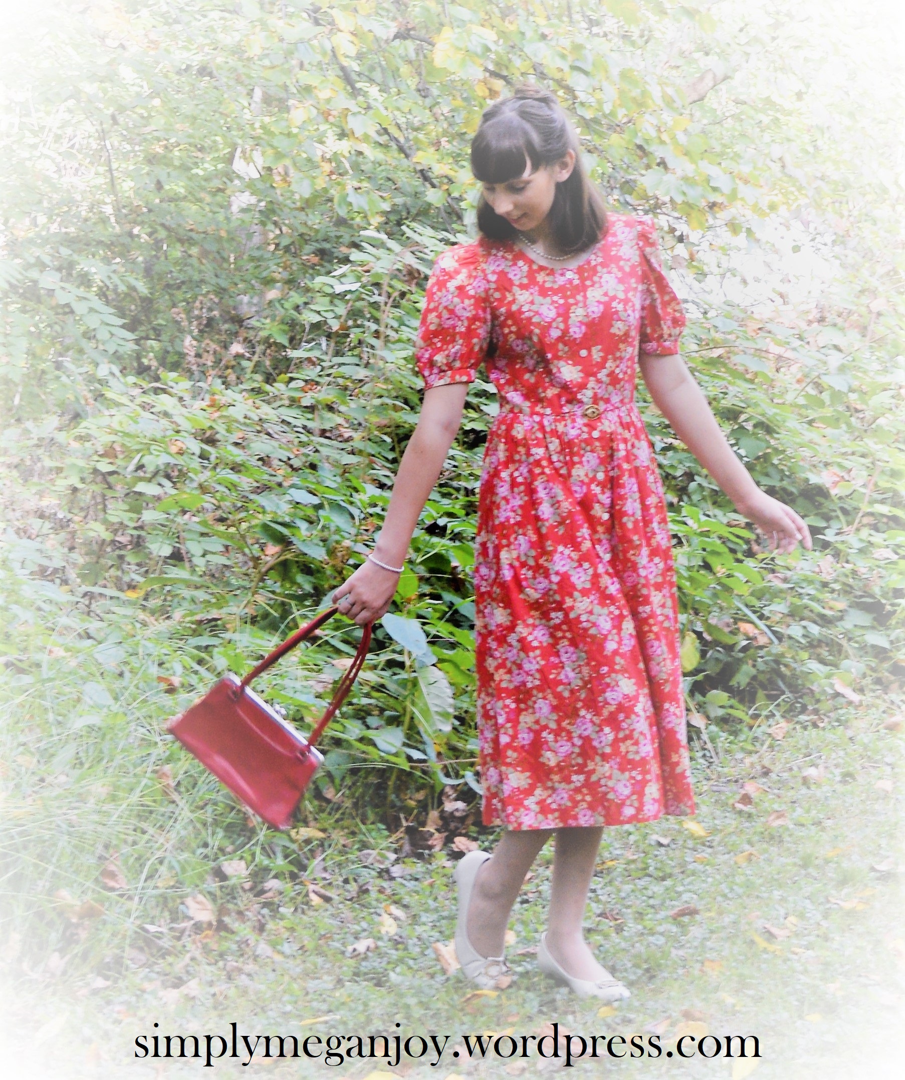 1940s Red Floral Frock - simplymeganjoy.wordpress.com 3
