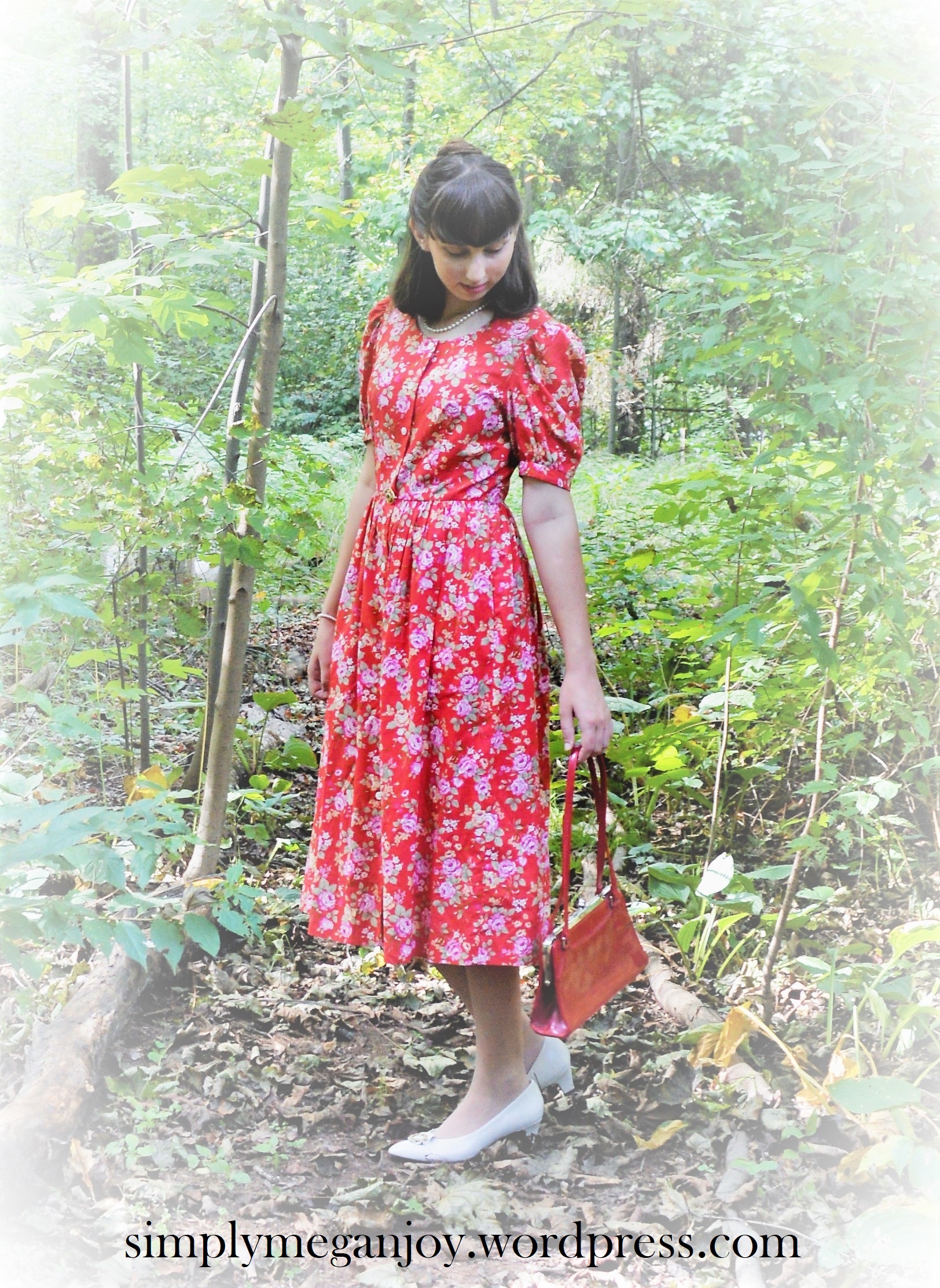 1940s Red Floral Frock - simplymeganjoy.wordpress.com 8
